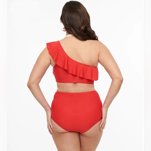❣️3 for $25 🛍️ NWT flirty, red retro bikini from Unique Vintage Size L - Picture 2 of 7